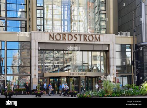 nordstrom michigan ave chicago.